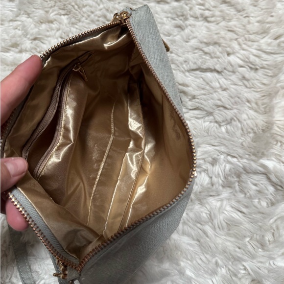 Ju-Ju-Be Light Gray Crossbody Bag - Picture 5 of 10